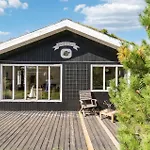 3 Bedroom Cozy In * Blokhus