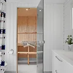 Dom wakacyjny 3 Bedroom Cozy In *